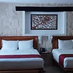 Deluxe Cancun Suites