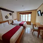 Deluxe Cancun Suites