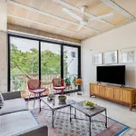 Stylish Large Loft With Pool