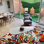 Casa Familiar En Condominio Privado Cerca De Playa
