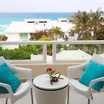 Cancun Beach By Brisas