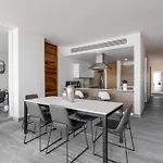 Luxurious 4Br Condo By The Beach - Rooftop Pool