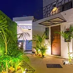 Seven Boutique Apartments Cancún