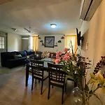 Casa De La Orquidia