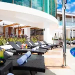 Krystal Grand Cancún