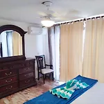 Ocean View, 3 King Beds, Balcony