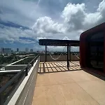 New Business Centric Loft With Gym And Pool