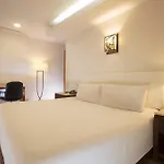 Krystal Urban Cancun Centro