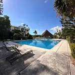 Playa Linda 84
