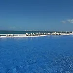 Luxury Apartment Ocean View & Beach Front In The Best Location Of Cancun
