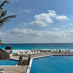 Cancun Beach By Brisas 2