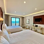 Oceanfront Paradise In Cancun Hotel Zone