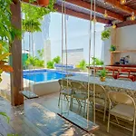 Gran Villa Con Banos En Suite