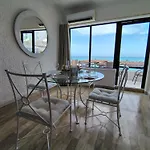 Beachfront Studio With Ocean View