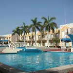 Holiday Inn Express Cancun