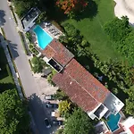 Mare Studio By Andiani Travel