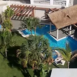 Tres Soles Apartments