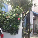 Mariposas Rooms