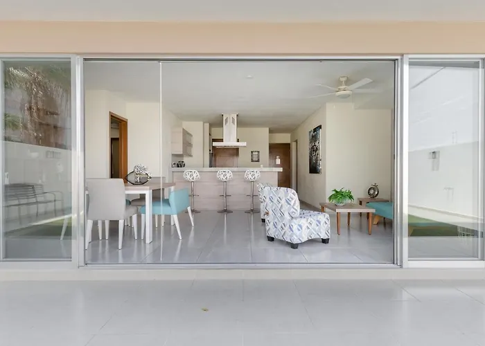 Large Apartment With Pool And Terrace!