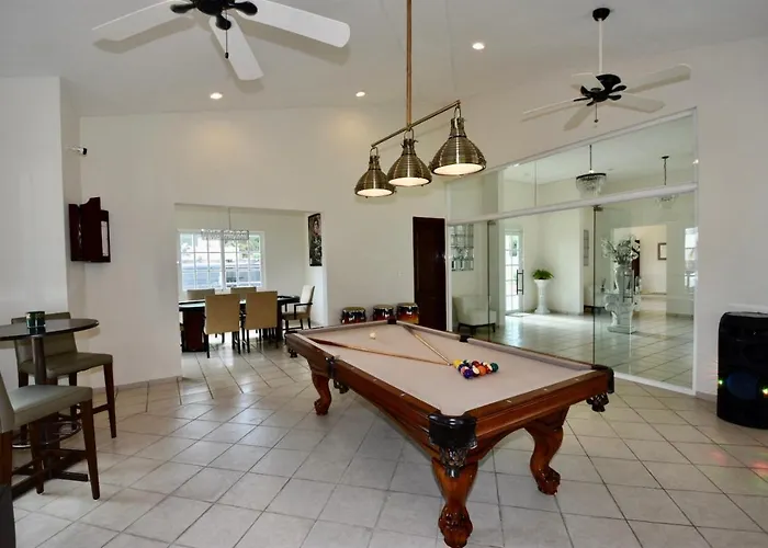 Casa De Osho Luxury Villa