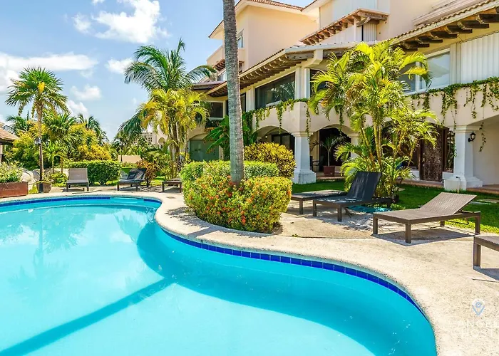 Oceanside Townhome A Block To Beach Plus 3 Pools Onsite