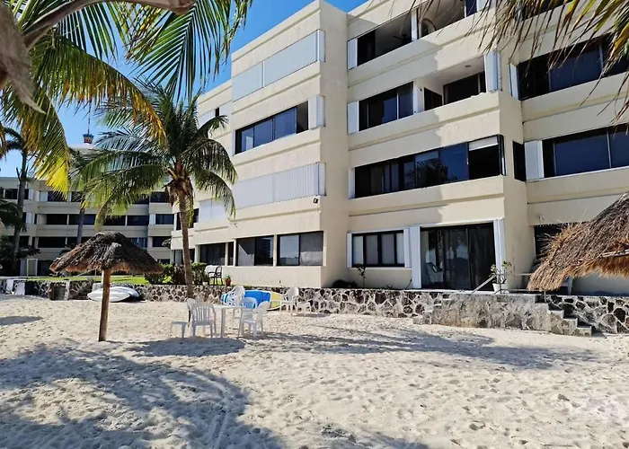 Sea Front 2BR 2BTH Condo, Pool, Kayak&Parking