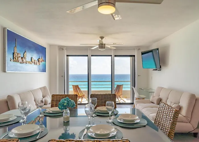 Sparkling Ocean View In Cancun