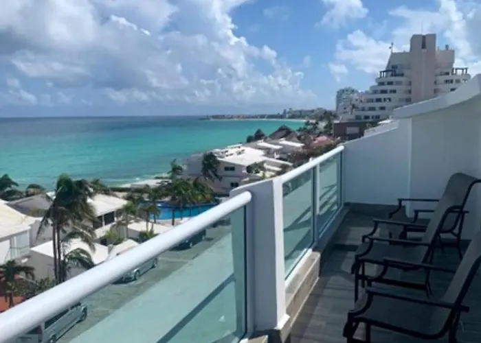 Espectacular Penthouse con Piscina y Vista al Mar en Cancún