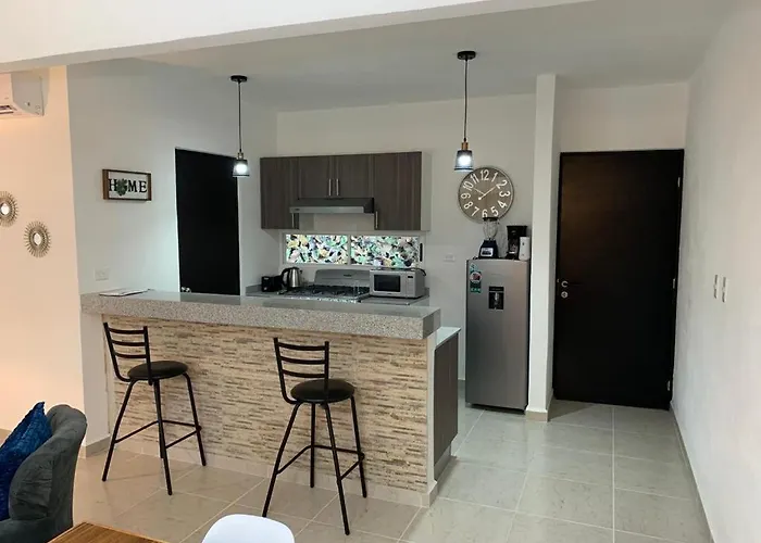 Hermoso apartamento piscina, céntrico, área libre.