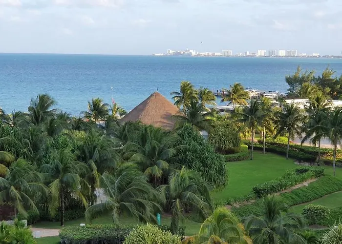 Cancun Amara