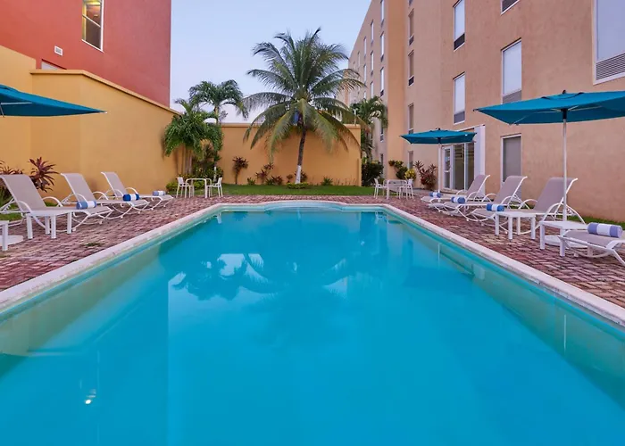City Express Junior By Marriott Cancun