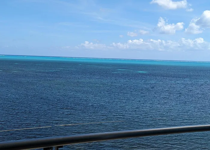 Peninsula Luxury Apartments With Ocean Front And Espectacular Views - No Pets
