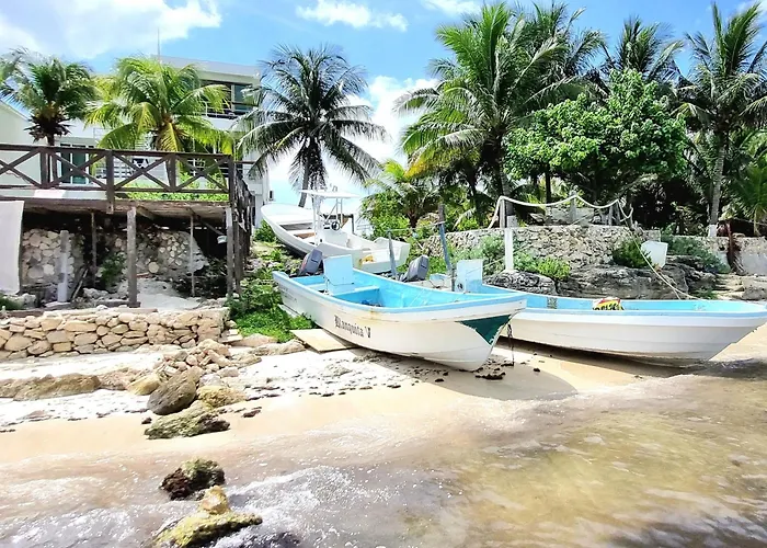 On The Beach - Seaside Sunrise Haven 3 Bedrooms Sea View