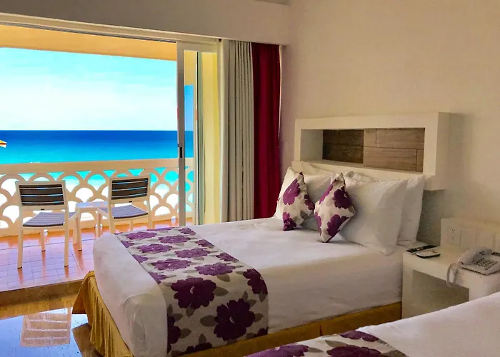 Seashore Apartment Cancun