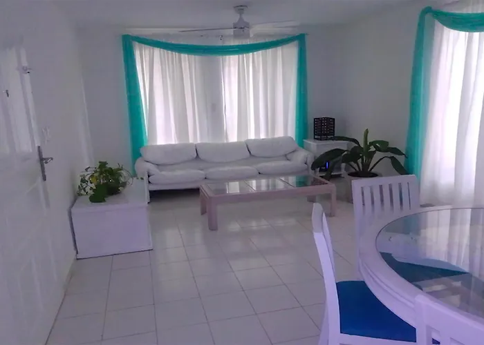 Cancun Villa Turquesa, Amplia, Excelente Ubicacion.