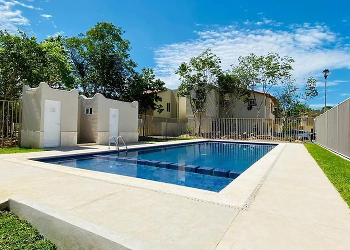 Casa Con Alberca Y Seguridad Garantizada