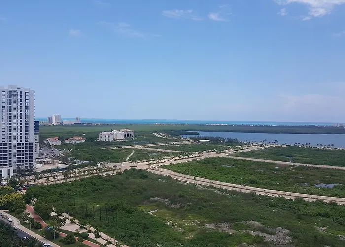 Malecon Cancun 9 Y 12