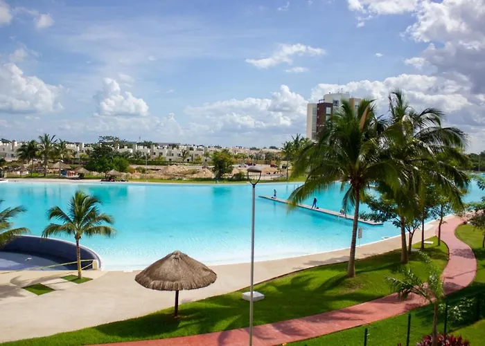 cancún con alberca gigante