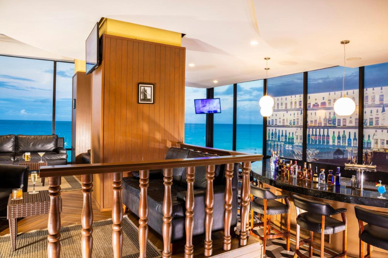 Crown Paradise Club Cancún
