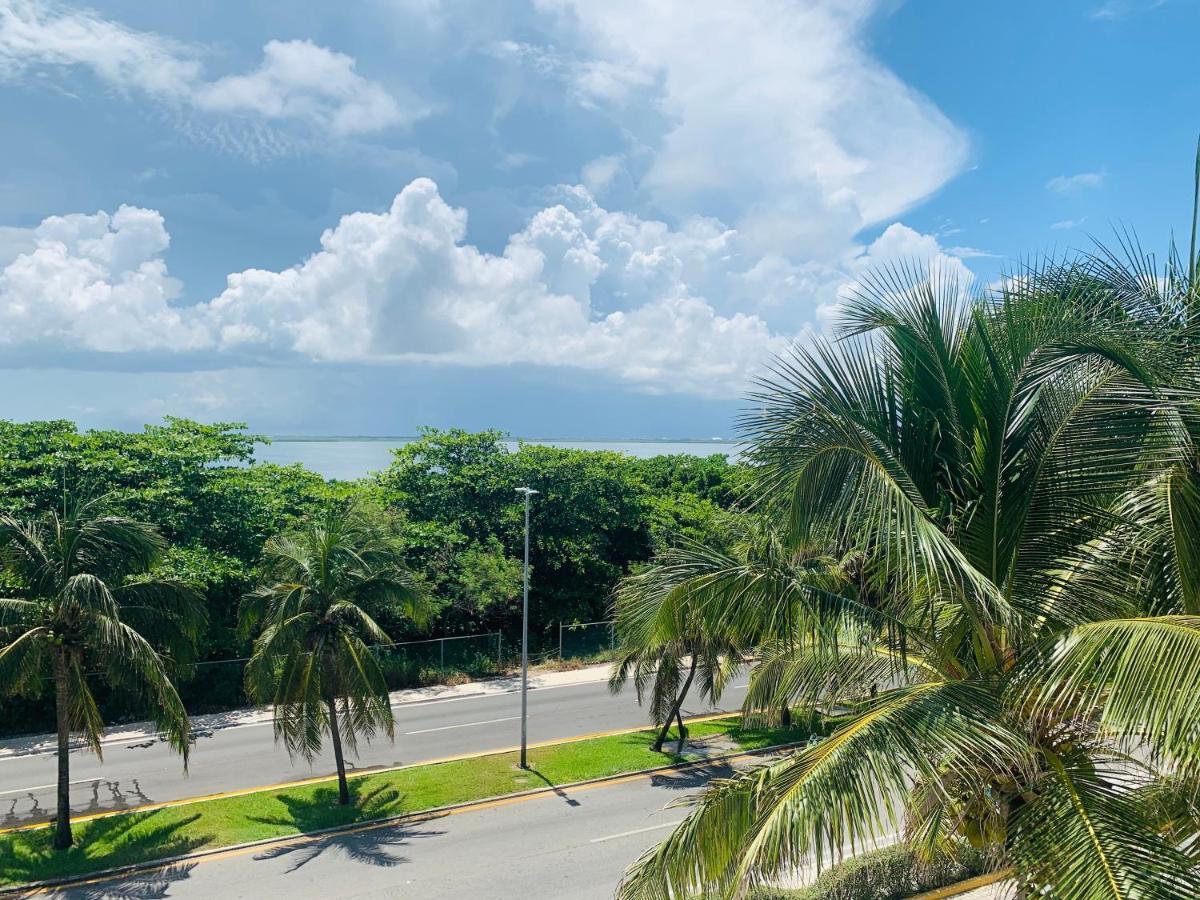 Cocoa Beach - Free Access To The Beach Cancún
