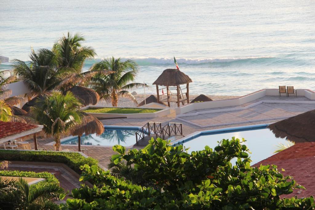 Cocoa Beach - Free Access To The Beach *