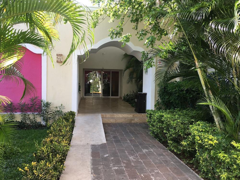 Margaritas Hotel