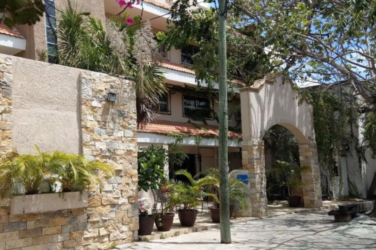 Hotel Colonial