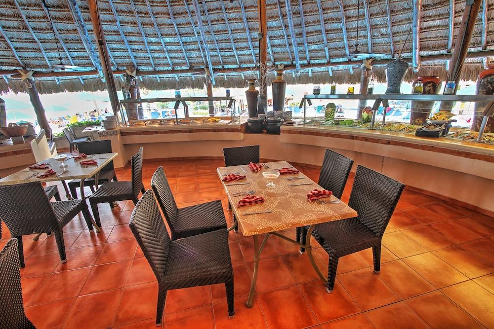 Royal Solaris Resort 4*