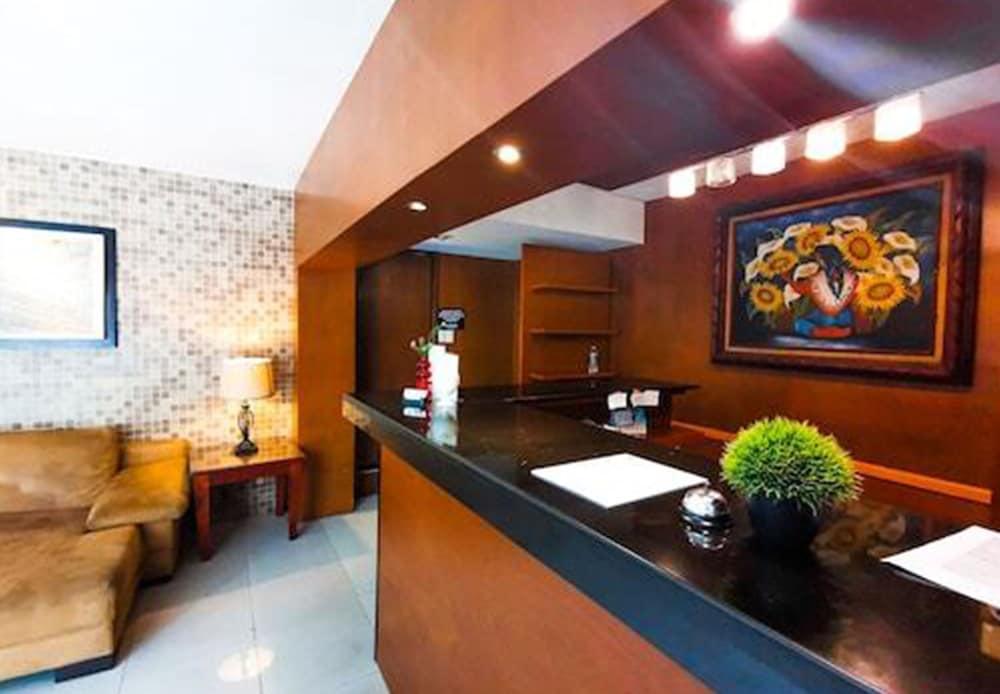 Grand Colonial Cancun