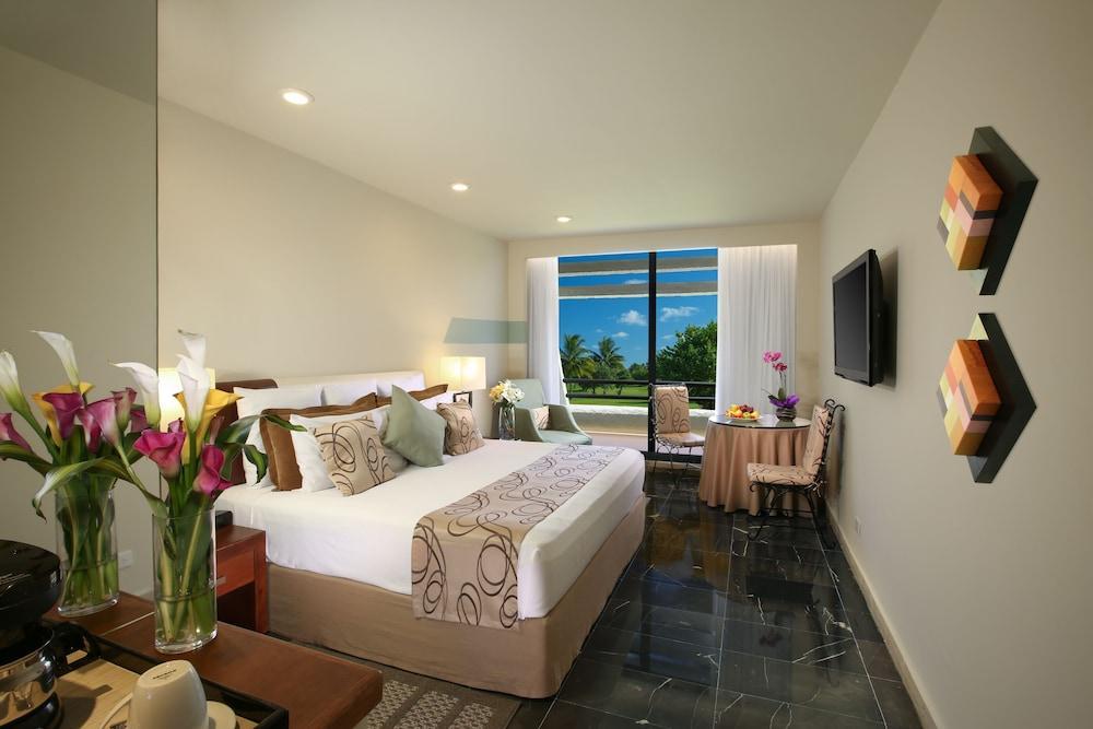 Oasis Lite Cancún