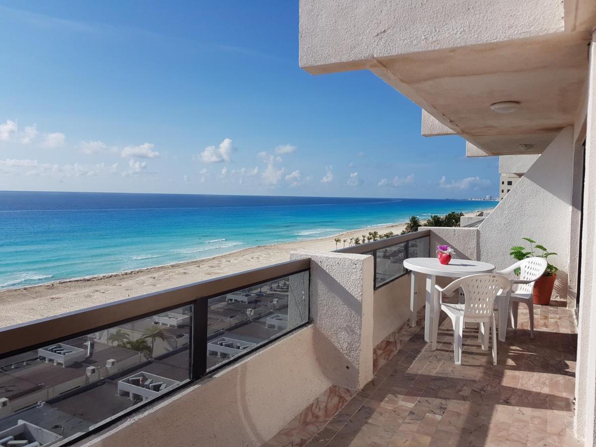 Cancun! Departamento Familiar Sobre La Playa!! Apartamento