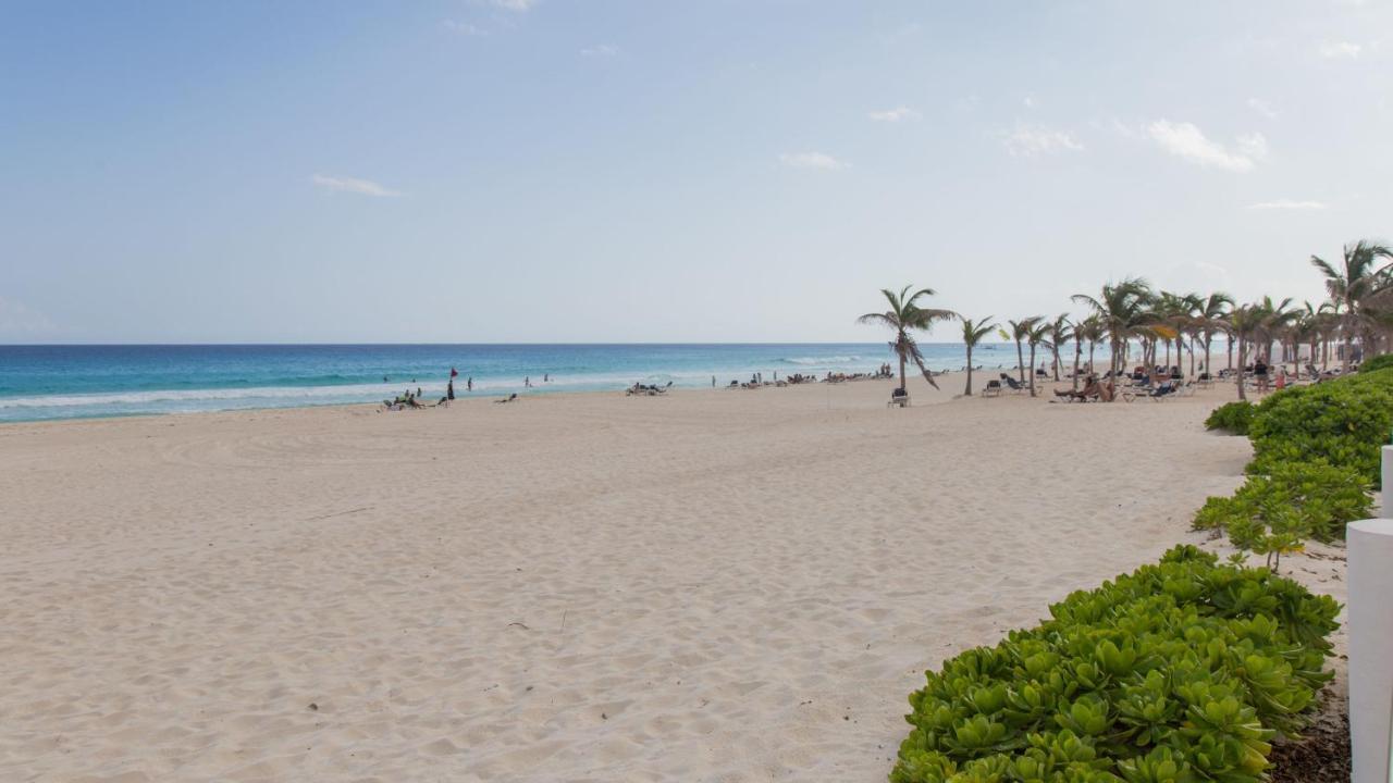 Beachfront 4br Zone Villa *