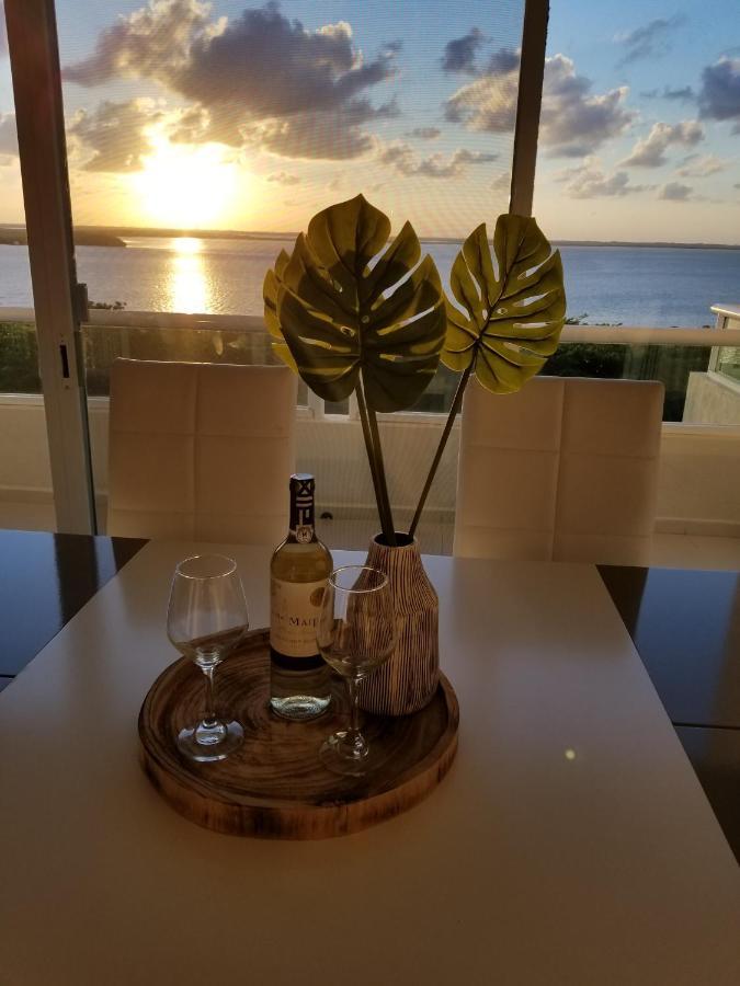 Apartahotel Ocean View Three Bedroom, Three Story Penthouse By The *