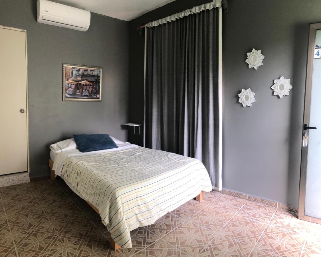 Guest house Villa Oasis Cancun Airport *